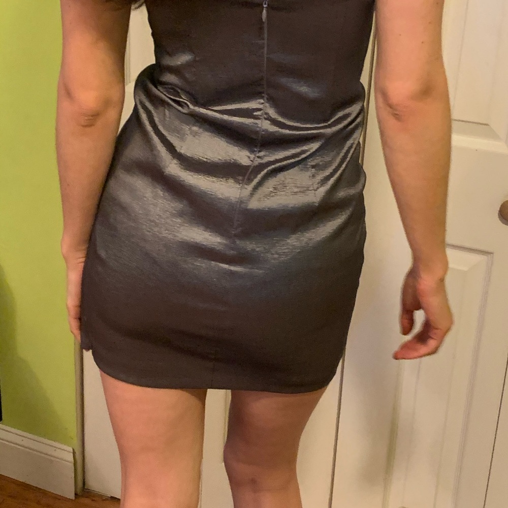 Mini dress - Picture 3 of 4